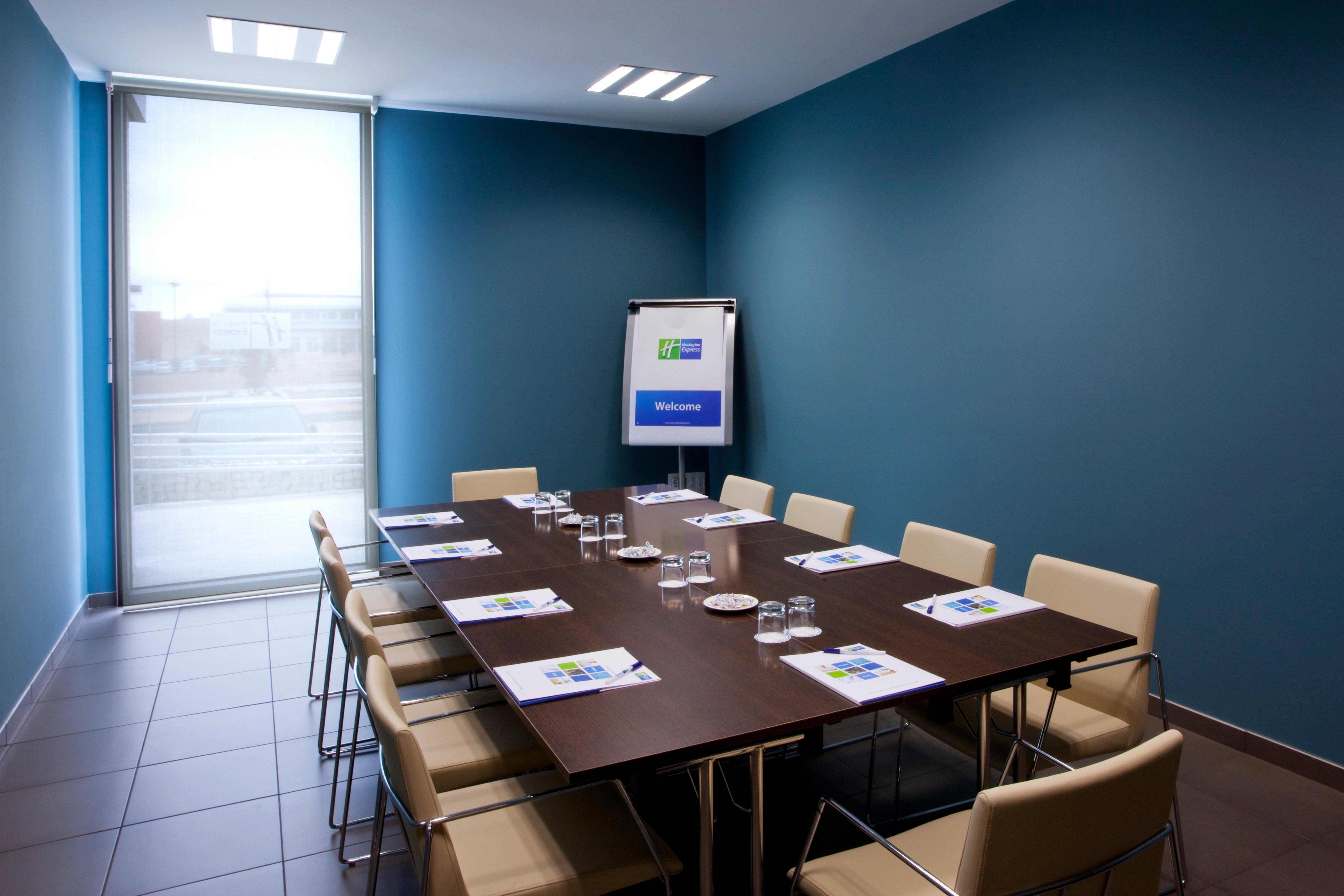 Holiday Inn Express Vitoria By Ihg Einrichtungen foto