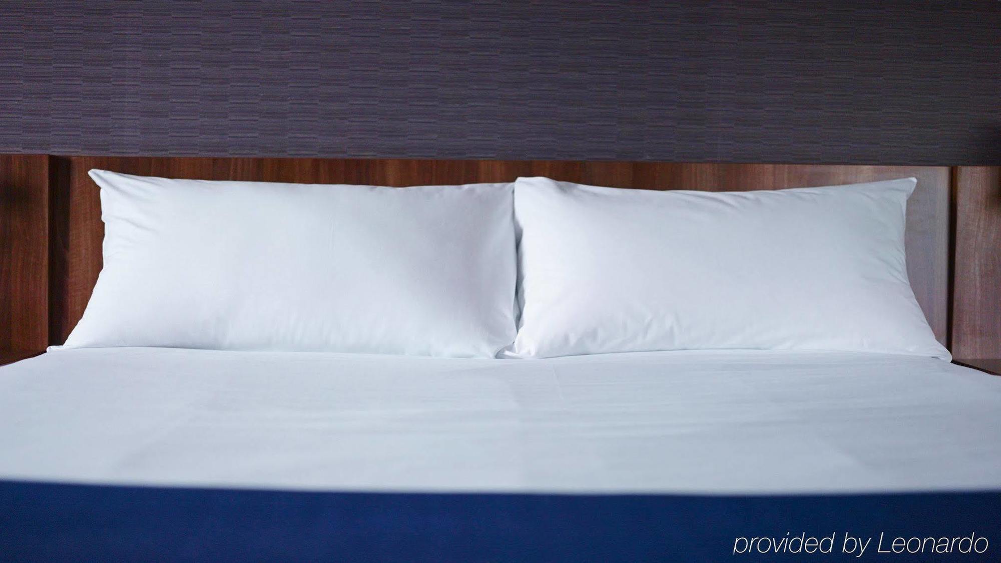 Holiday Inn Express Vitoria By Ihg Exterior foto