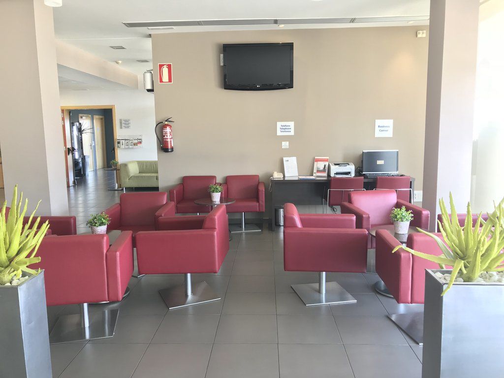 Holiday Inn Express Vitoria By Ihg Exterior foto
